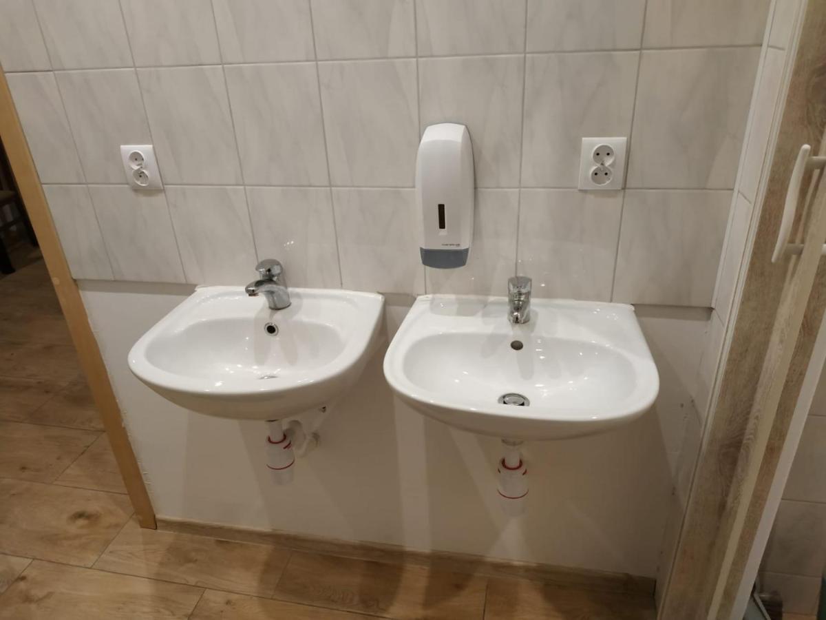 4U Hostel Zgorzelec - Free Parking Jedrzychowice  Екстериор снимка